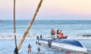 Kecelakaan-Kapal-Wisata-Bali-050825-fik-5.jpg