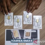 kenaikan-harga-emas-antam-180225-dr-03.jpg
